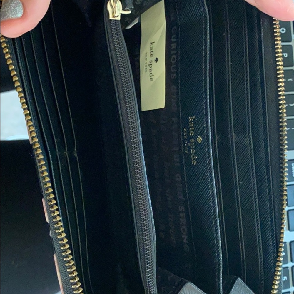 Kate Spade Wallet - Picture 3 of 3